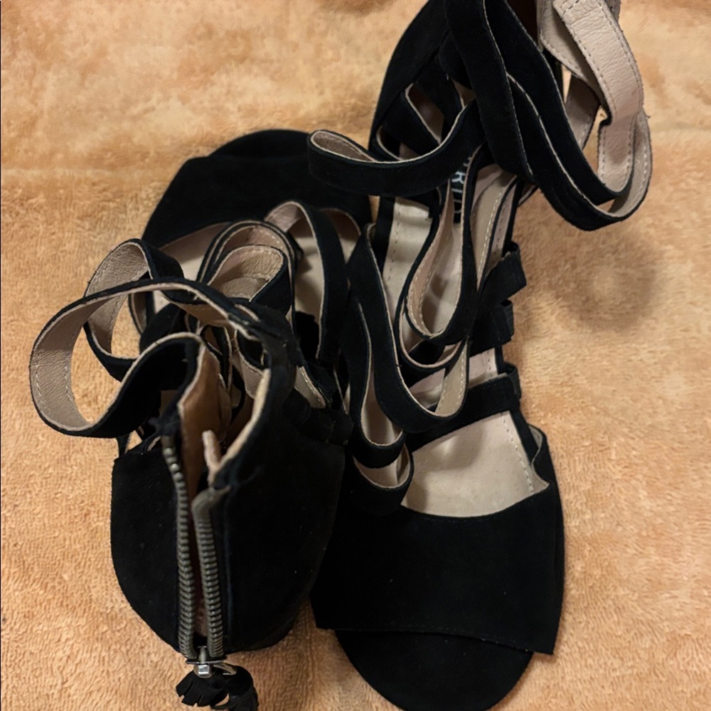 Torrid Elegant Black Strappy Women's Shoes - 9.5 W - Picture 2 of 12